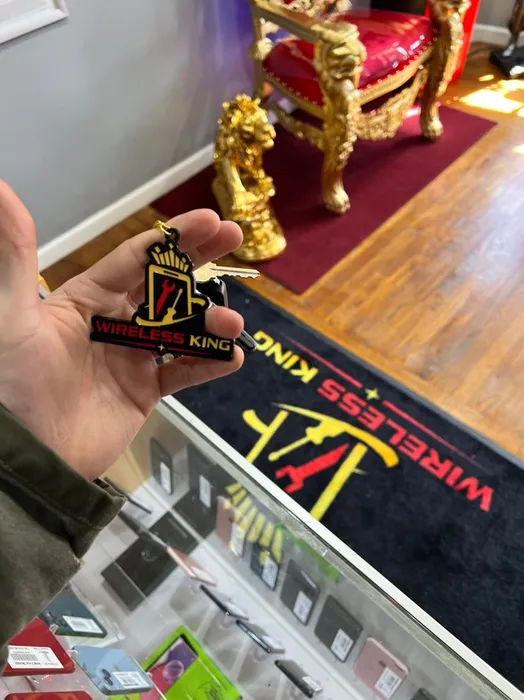 CustomCanvasNow.Com - Metal Keychain