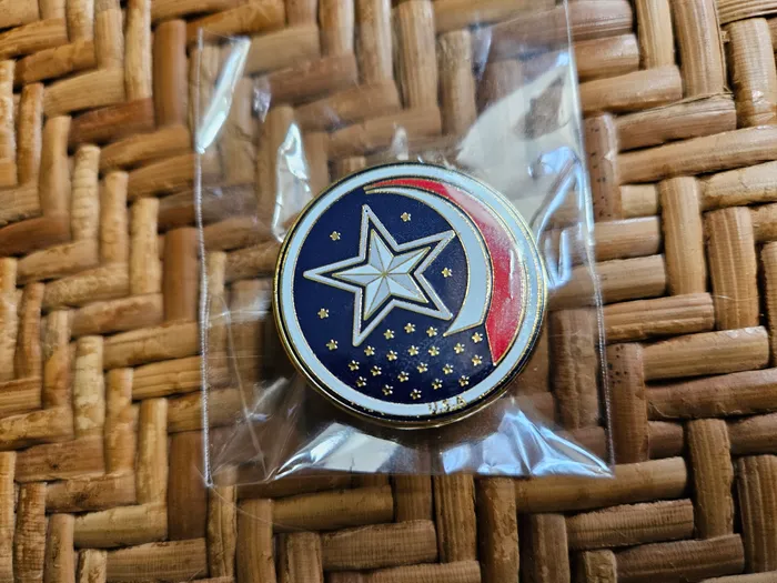 CustomCanvasNow.Com - Hard Enamel Pin