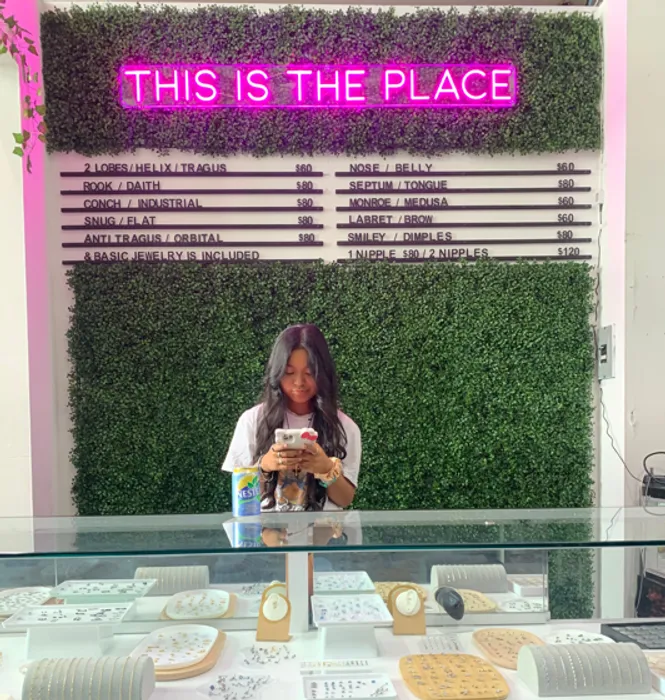 CustomCanvasNow.Com - Custom Neon Sign