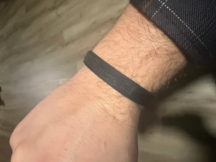 CustomCanvasNow.Com - Embossed