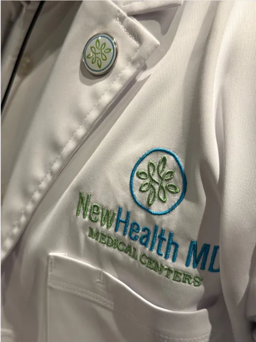 CustomCanvasNow.Com - Epoxy Lapel Pin