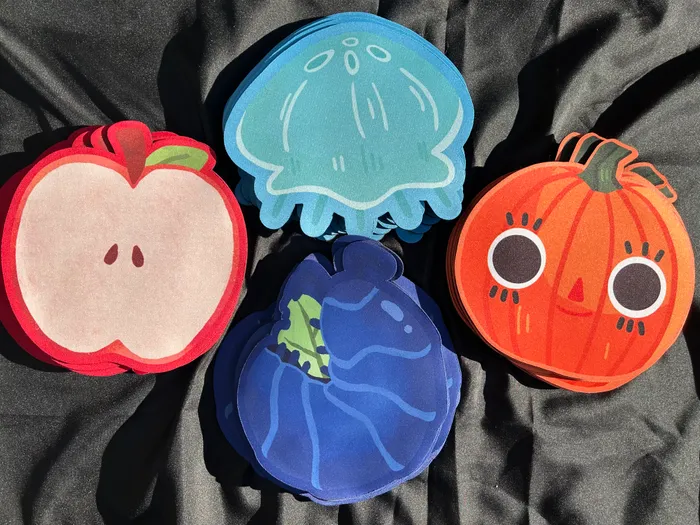 CustomCanvasNow.Com - Custom Shape Die Cut Mouse Pad