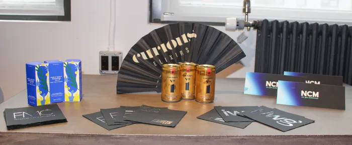 CustomCanvasNow.Com - Custom Foil Stamped Beverage Napkin