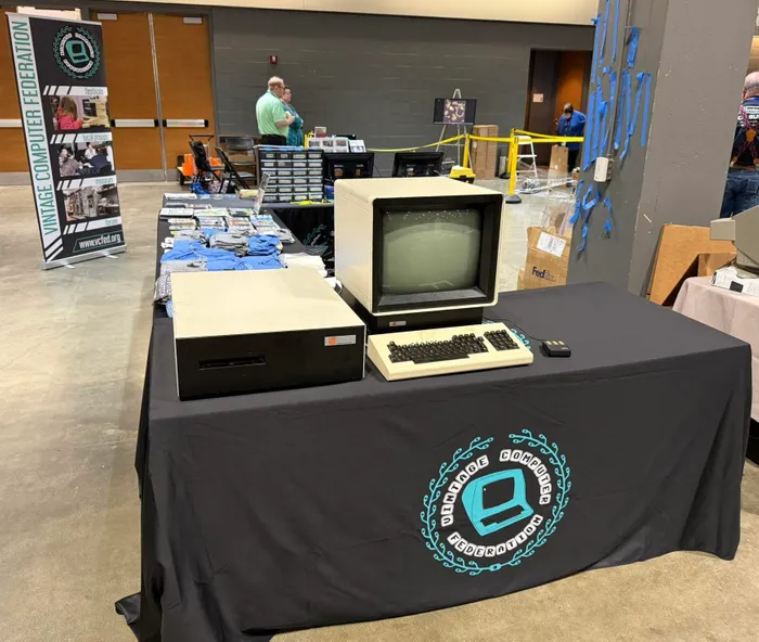 CustomCanvasNow.Com - Custom Rectangle Table Covers