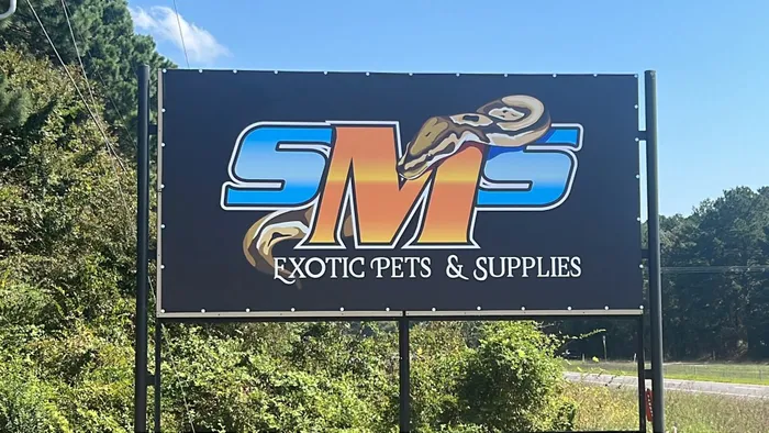 CustomCanvasNow.Com - Custom Vinyl Banners