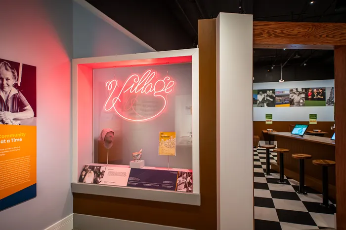 CustomCanvasNow.Com - Artwork Neon Sign