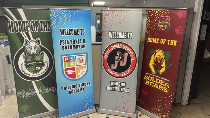 CustomCanvasNow.Com - Roll Up Banner Stands