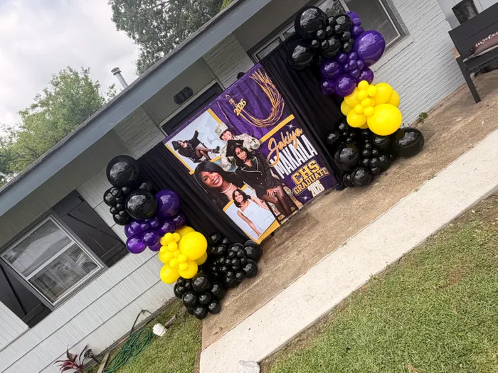 CustomCanvasNow.Com - Custom Vinyl Banner