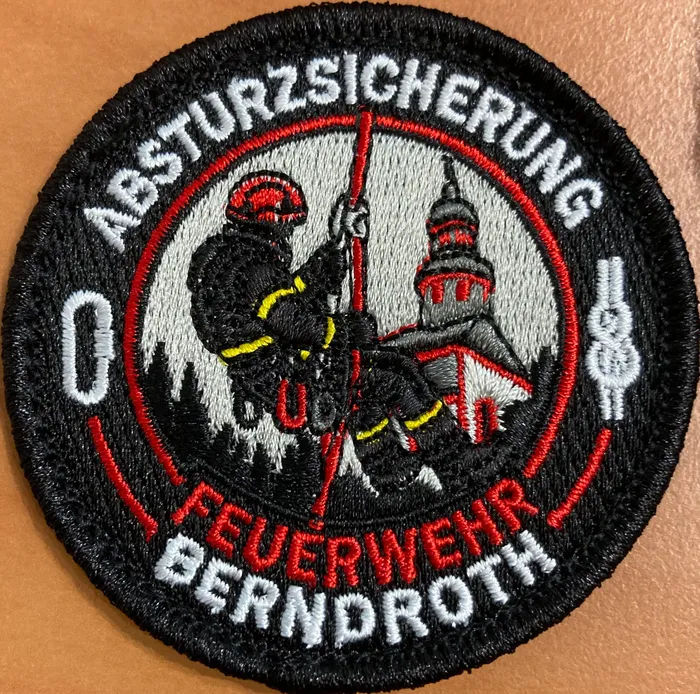 CustomCanvasNow.Com - Embroidered Patches