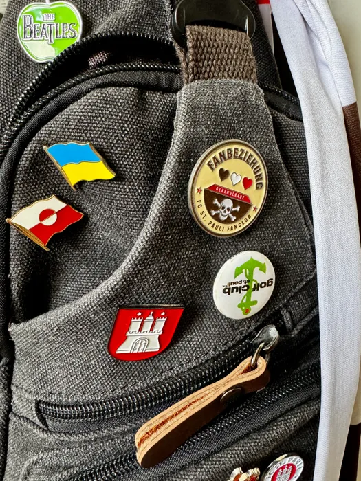 CustomCanvasNow.Com - Soft Enamel Pin