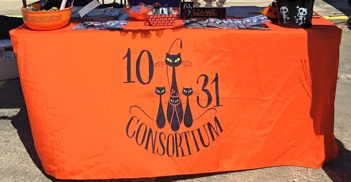 CustomCanvasNow.Com - Custom Rectangle Table Covers