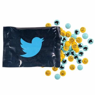 2oz. Full Color DigiBag™ with Imprinted Chocolate Buttons - Custom Canvas Now